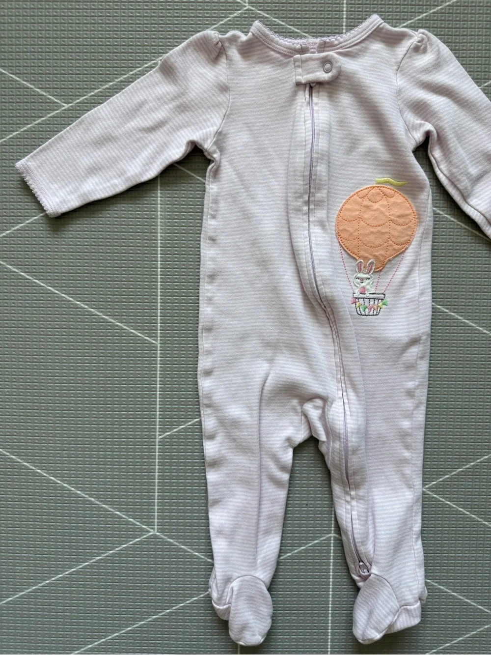 Carters|Baby girl long sleeve footies pajamas & Peach Balloon bunny Applique•••